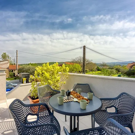 Lägenhet Istrian Casa Pr Marici Pobegi