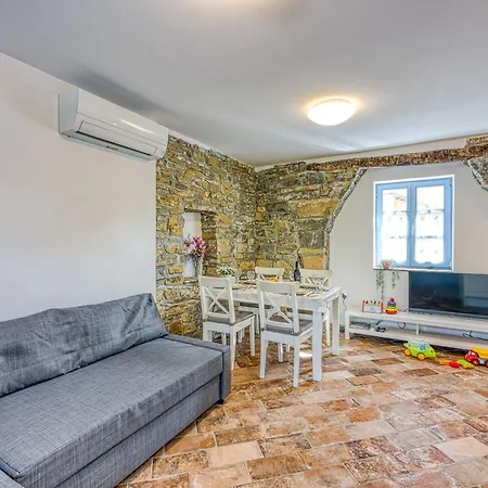 Lägenhet Istrian Casa Pr Marici Pobegi