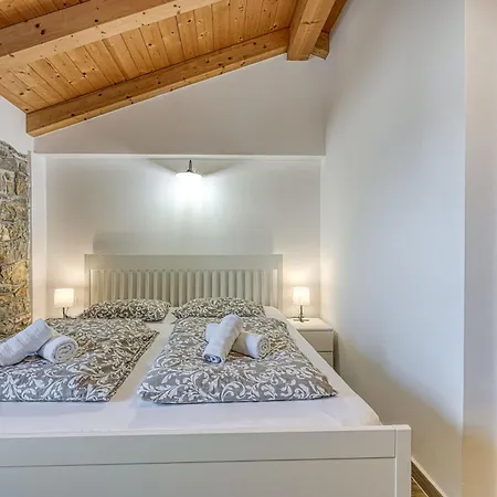 Istrian Casa Pr Marici Pobegi
