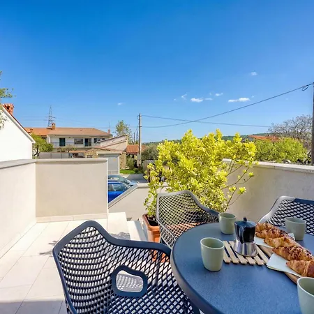 Lägenhet Istrian Casa Pr Marici Pobegi